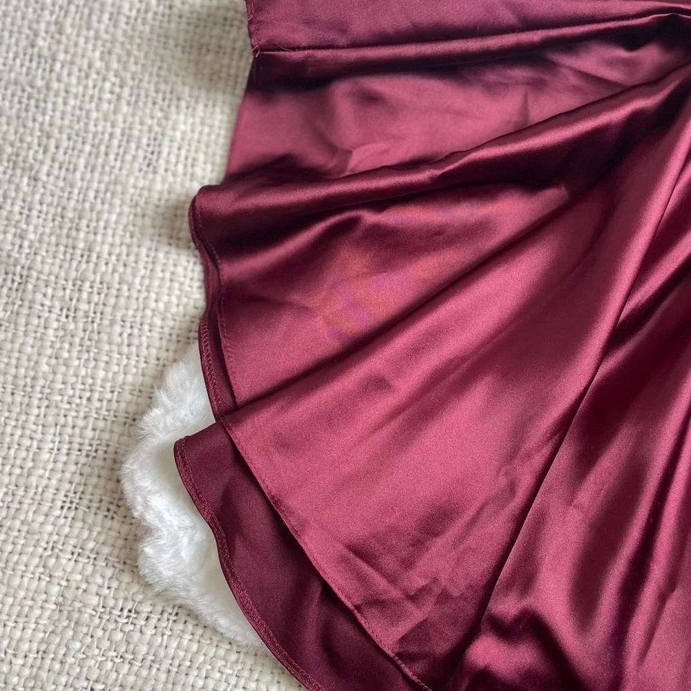 Primark silk like midi flowy skirt in dark cherry / burgundy size 4 - Picture 5 of 6